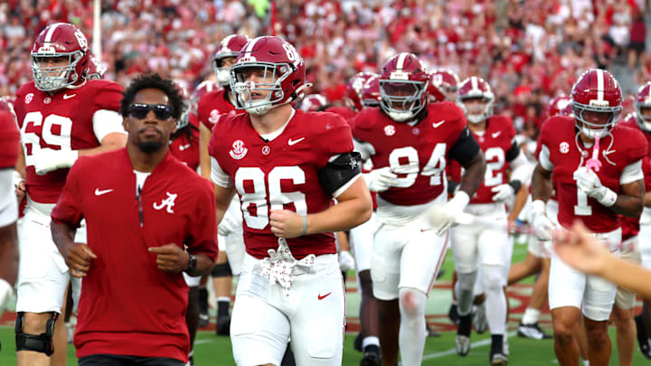 Sep 6, 2025; Tuscaloosa, Alabama, USA; Alabama Crimson players take the field before a game against the Louisiana Monroe Warhawks at Saban Field at Bryant-Denny Stadium. Mandatory Credit: David Leong-Imagn Images Sep 6, 2025; Tuscaloosa, Alabama, USA; Alabama Crimson players take the field before a game against the Louisiana Monroe Warhawks at Saban Field at Bryant-Denny Stadium. Mandatory Credit: David Leong-Imagn Images