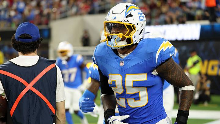 Aug 20, 2026; Inglewood, California, USA; Los Angeles Chargers linebacker Junior Colson (25) reacts after a pick six during the third quarter against the San Francisco 49ers at SoFi Stadium. Mandatory Credit: Kiyoshi Mio-Imagn Images Aug 20, 2026; Inglewood, California, USA; Los Angeles Chargers linebacker Junior Colson (25) reacts after a pick six during the third quarter against the San Francisco 49ers at SoFi Stadium. Mandatory Credit: Kiyoshi Mio-Imagn Images