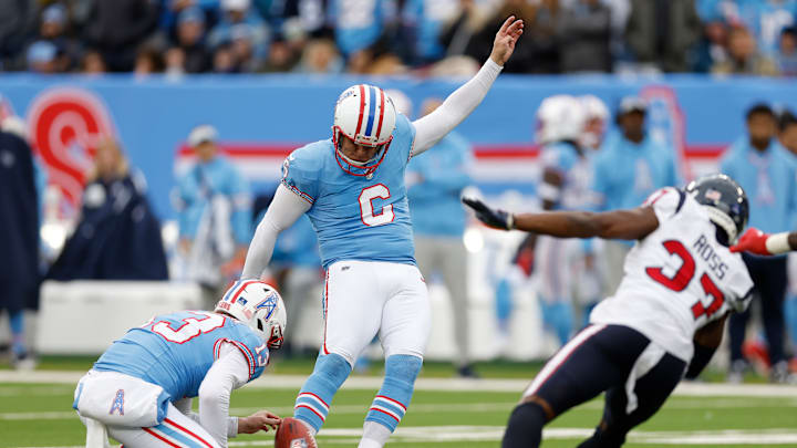 Houston Texans v Tennessee Titans