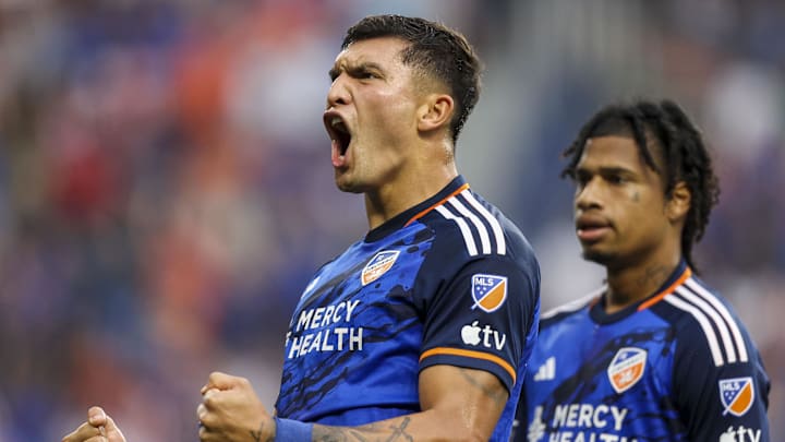 Brandon Vazquez scored a hat trick vs. Chivas