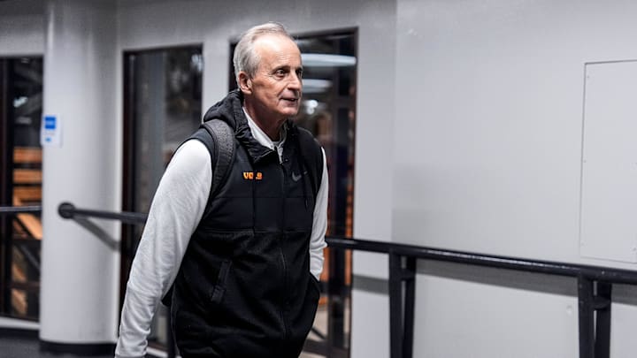 Tennessee head coach Rick Barnes arrives for NCAA Tournament Elite 8 round between Michigan and Tennessee at United Center in Chicago on Sunday, March 29, 2026.
