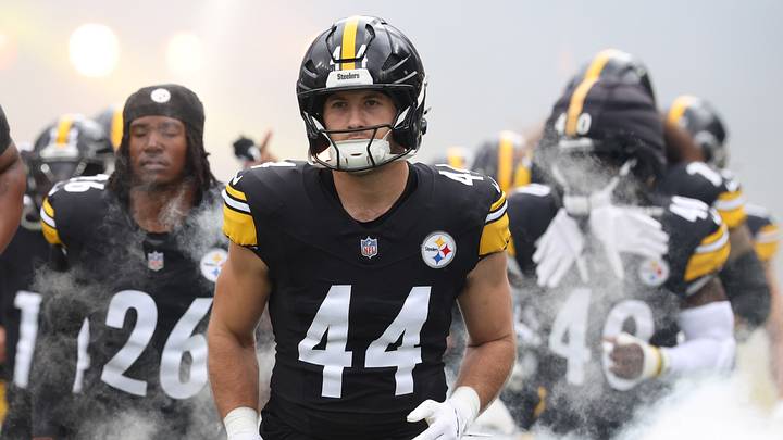 Oct 12, 2025; Pittsburgh, Pennsylvania, USA; Pittsburgh Steelers linebacker Carson Bruener (44) takes the field to play the Cleveland Browns at Acrisure Stadium. Mandatory Credit: Charles LeClaire-Imagn Images Oct 12, 2025; Pittsburgh, Pennsylvania, USA; Pittsburgh Steelers linebacker Carson Bruener (44) takes the field to play the Cleveland Browns at Acrisure Stadium. Mandatory Credit: Charles LeClaire-Imagn Images