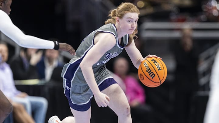 Kansas State Wildcats guard Tess Heal