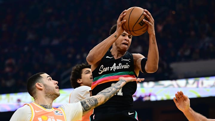 Carter Bryant will represent the Spurs in the dunk contest. Carter Bryant will represent the Spurs in the dunk contest.