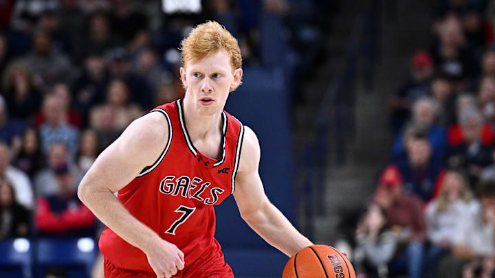 Jan 31, 2026; Spokane, Washington, USA; Saint Mary's Gaels guard Joshua Dent (7) controls the ball against the Gonzaga Bulldogs in the second half at McCarthey Athletic Center. Mandatory Credit: James Snook-Imagn Images Jan 31, 2026; Spokane, Washington, USA; Saint Mary's Gaels guard Joshua Dent (7) controls the ball against the Gonzaga Bulldogs in the second half at McCarthey Athletic Center. Mandatory Credit: James Snook-Imagn Images