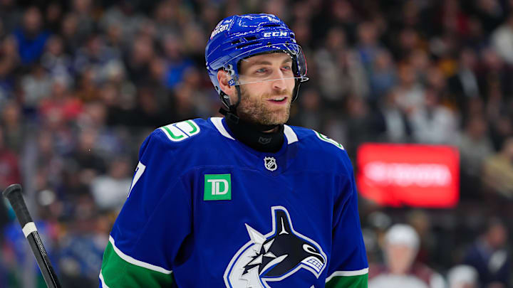 Colorado Avalanche v Vancouver Canucks