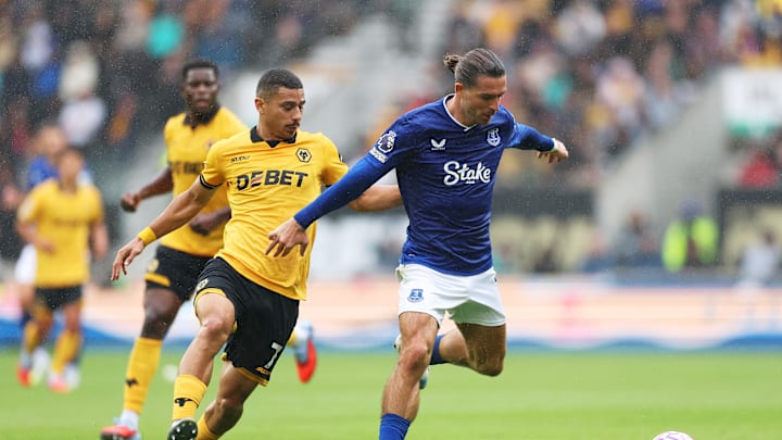 Wolverhampton Wanderers v Everton - Premier League