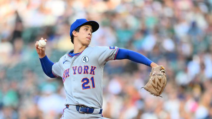 Jun 2, 2026; Seattle, Washington, USA; New York Mets relief pitcher Jonah Tong (21) pitches to the Seattle Mariners during the second inning at T-Mobile Park. Mandatory Credit: Steven Bisig-Imagn Images