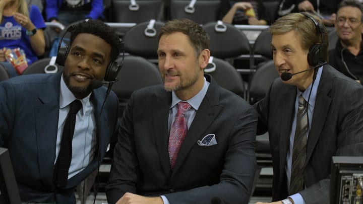 Jan 4, 2018; Los Angeles, CA, USA; TNT broadcasters Chris Webber (left), Brent Barry (center) and Marv Albert pose during an NBA basketball game between the Oklahoma City Thunder and the Los Angeles Clippers at Staples Center. The Thunder defeated the Clippers 127-117. Mandatory Credit: Kirby Lee-USA TODAY Sports Jan 4, 2018; Los Angeles, CA, USA; TNT broadcasters Chris Webber (left), Brent Barry (center) and Marv Albert pose during an NBA basketball game between the Oklahoma City Thunder and the Los Angeles Clippers at Staples Center. The Thunder defeated the Clippers 127-117. Mandatory Credit: Kirby Lee-USA TODAY Sports