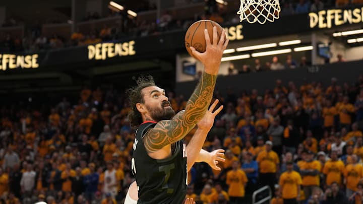 Steven Adams rebounds against the Warriors during a playoff game.