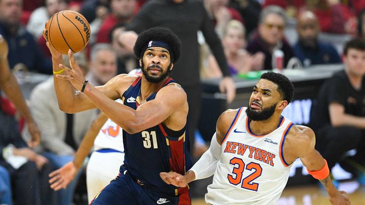 May 23, 2026; Cleveland, Ohio, USA; Cleveland Cavaliers center Jarrett Allen (31) shoots while defended by New York Knicks center Karl-Anthony Towns (32) in the first quarter during game three of the eastern conference finals for the 2026 NBA playoffs at Rocket Arena. Mandatory Credit: David Richard-Imagn Images May 23, 2026; Cleveland, Ohio, USA; Cleveland Cavaliers center Jarrett Allen (31) shoots while defended by New York Knicks center Karl-Anthony Towns (32) in the first quarter during game three of the eastern conference finals for the 2026 NBA playoffs at Rocket Arena. Mandatory Credit: David Richard-Imagn Images
