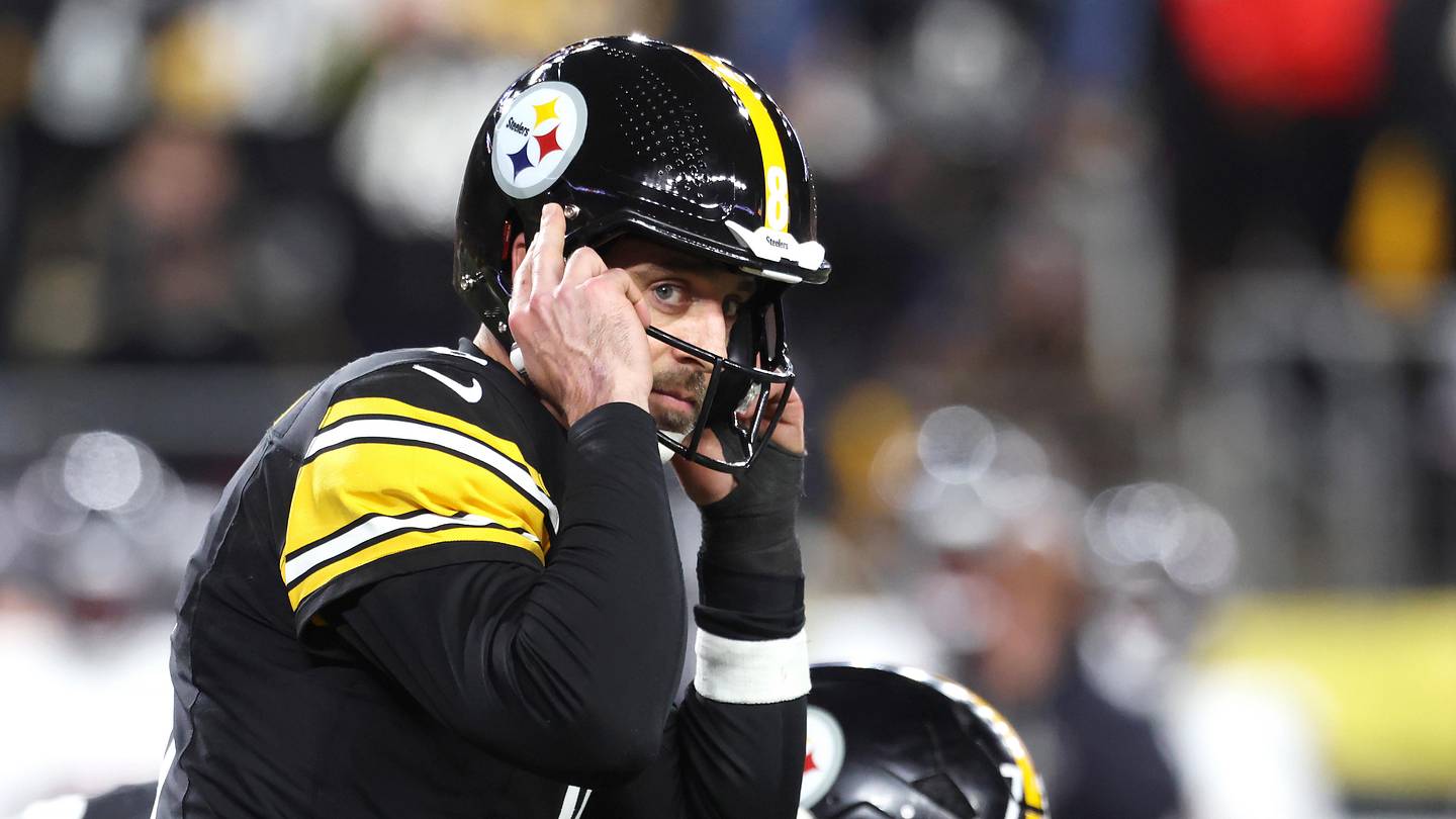 Analyst Knows Why Aaron Rodgers Won't Sign With Steelers
