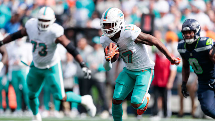 Miami Dolphins wide receiver Jaylen Waddle (17) runs with the ball during the second quarter against Seattle Seahawks at Lumen Field. 