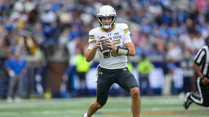 Oct 10, 2026; Atlanta, Georgia, USA; Georgia Tech Yellow Jackets quarterback Alberto Mendoza (15) looks to throw against the Duke Blue Devils in the first quarter at Bobby Dodd Stadium at Hyundai Field. Mandatory Credit: Brett Davis-Imagn Images Oct 10, 2026; Atlanta, Georgia, USA; Georgia Tech Yellow Jackets quarterback Alberto Mendoza (15) looks to throw against the Duke Blue Devils in the first quarter at Bobby Dodd Stadium at Hyundai Field. Mandatory Credit: Brett Davis-Imagn Images