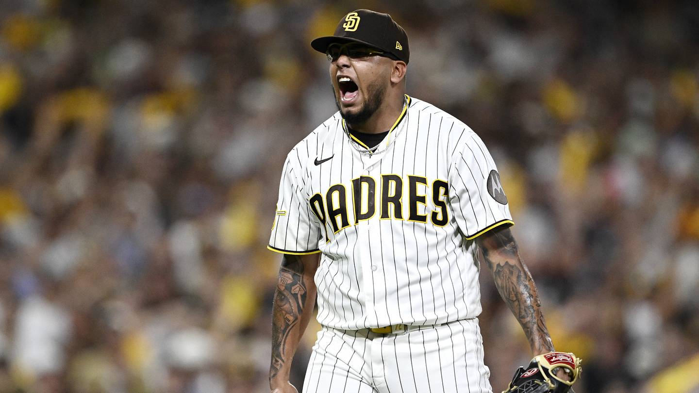 Padres Breakout Star Bradgley Rodriguez Sends Message to Fans After Crushing NLDS Exit