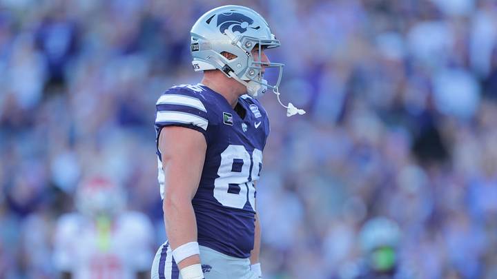 Kansas State Wildcats tight end Garrett Oakley (86) reacts after scoring a touchdown against Houston Cougars during the game inside Bill Snyder Family Stadium in Manhattan, Kansas, on Oct. 10, 2026.