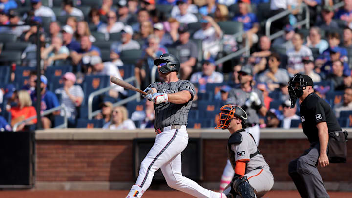 Aug 2, 2025; New York City, New York, USA; New York Mets first baseman Pete Alonso (20) watches his three run home run against the San Francisco Giants during the first inning at Citi Field. The home run was the 250th of Alonso's career. Mandatory Credit: Brad Penner-Imagn Images
