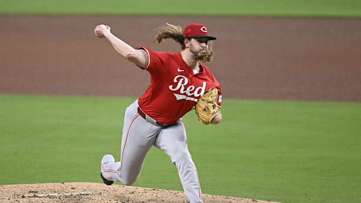 Sep 8, 2025; San Diego, California, USA; Cincinnati Reds relief pitcher Scott Barlow (58) delivers during the sixth inning against the San Diego Padres at Petco Park. Mandatory Credit: Denis Poroy-Imagn Images Sep 8, 2025; San Diego, California, USA; Cincinnati Reds relief pitcher Scott Barlow (58) delivers during the sixth inning against the San Diego Padres at Petco Park. Mandatory Credit: Denis Poroy-Imagn Images
