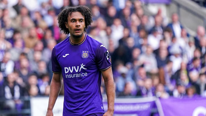 Joshua Zirkzee Joshua Zirkzee