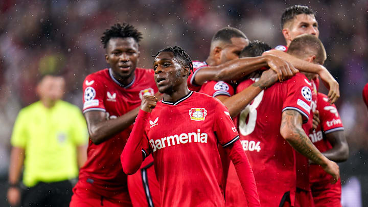 Die Werkself feiert den Sieg gegen Atletico