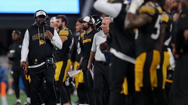 Aug 21, 2025; Charlotte, North Carolina, USA;  Pittsburgh Steelers head coach Mike Tomlin during the 3rd quarter against the Carolina Panthers at Bank of America Stadium. Mandatory Credit: Allison Lawhon-Imagn Images