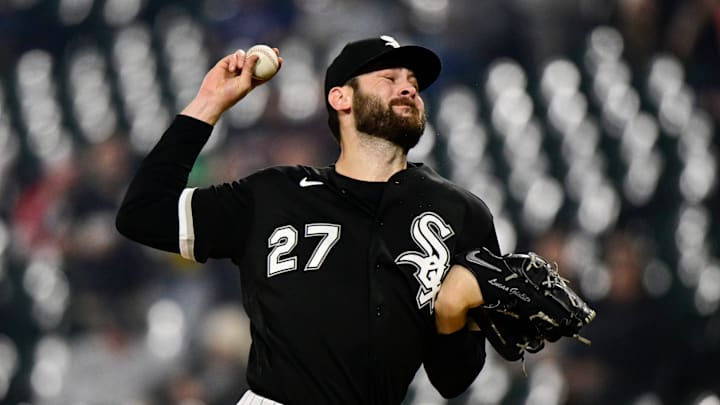 Minnesota Twins v Chicago White Sox