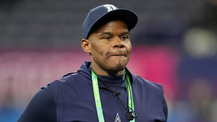 Dallas Cowboys tight ends coach Lunda Wells