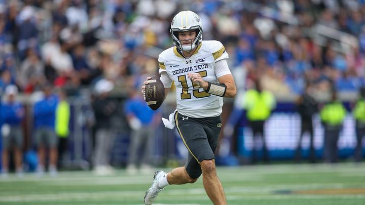 Oct 10, 2026; Atlanta, Georgia, USA; Georgia Tech Yellow Jackets quarterback Alberto Mendoza (15) looks to throw against the Duke Blue Devils in the first quarter at Bobby Dodd Stadium at Hyundai Field. Mandatory Credit: Brett Davis-Imagn Images Oct 10, 2026; Atlanta, Georgia, USA; Georgia Tech Yellow Jackets quarterback Alberto Mendoza (15) looks to throw against the Duke Blue Devils in the first quarter at Bobby Dodd Stadium at Hyundai Field. Mandatory Credit: Brett Davis-Imagn Images