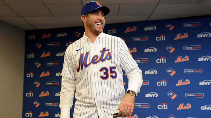 Dec 20, 2022; NY, NY, USA; New York Mets pitcher Justin Verlander laughs during his introductory