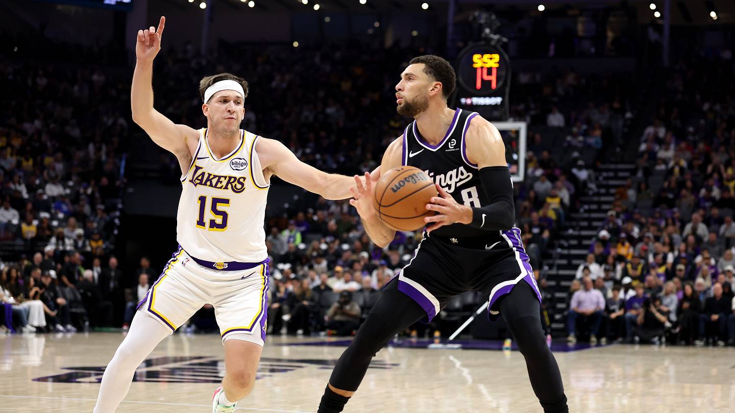 Zach LaVine Returns: Bulls Seek 4-0 Against Kings