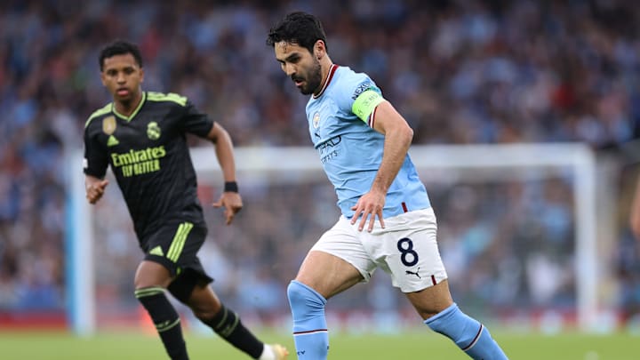 Real Madrid und Manchester City liefern sich auf und neben dem Platz ein packendes Duell. Real Madrid und Manchester City liefern sich auf und neben dem Platz ein packendes Duell.