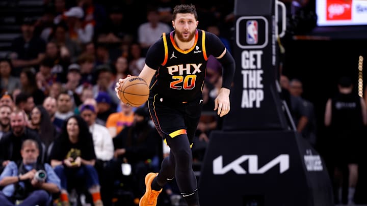 Cleveland Cavaliers v Phoenix Suns