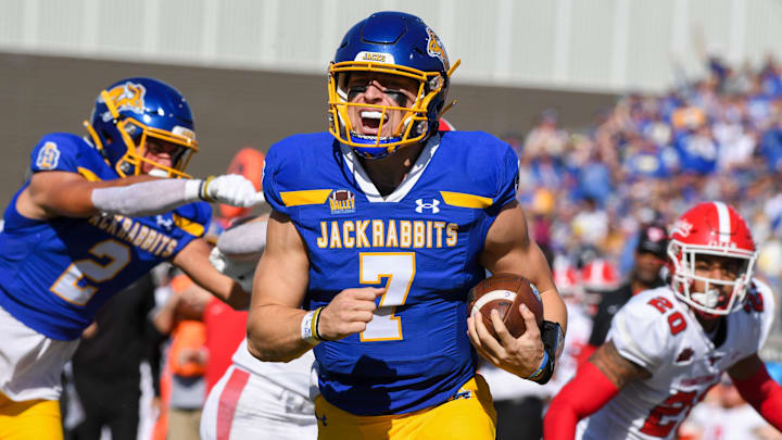 South Dakota State Jackrabbits quarterback Chase Mason (7)