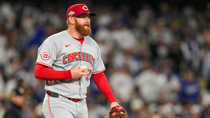 Cincinnati Reds starting pitcher Zack Littell (52) circles back to the mound between pitches in the third inning of the MLB National League Wild Card Game 2 between the Los Angeles Dodgers and the Cincinnati Reds at Dodger Stadium in Los Angeles on Wednesday, Oct. 1, 2025. The Reds were eliminated from the postseason with an 8-4 loss to the reining World Series Champions La Dodgers.