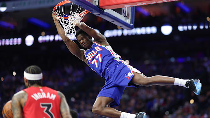 Nov 19, 2025; Philadelphia, Pennsylvania, USA; Philadelphia 76ers guard VJ Edgecombe (77) dunks the ball in front of Toronto Raptors forward Brandon Ingram (3) during the second quarter at Xfinity Mobile Arena. Mandatory Credit: Bill Streicher-Imagn Images Nov 19, 2025; Philadelphia, Pennsylvania, USA; Philadelphia 76ers guard VJ Edgecombe (77) dunks the ball in front of Toronto Raptors forward Brandon Ingram (3) during the second quarter at Xfinity Mobile Arena. Mandatory Credit: Bill Streicher-Imagn Images