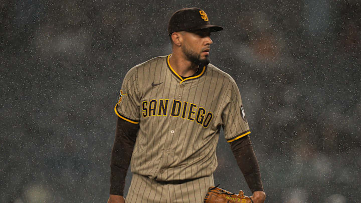 Robert Suárez golpeó a Shohei Ohtani en el noveno inning del encuentro del jueves entre Padres y Dodgers