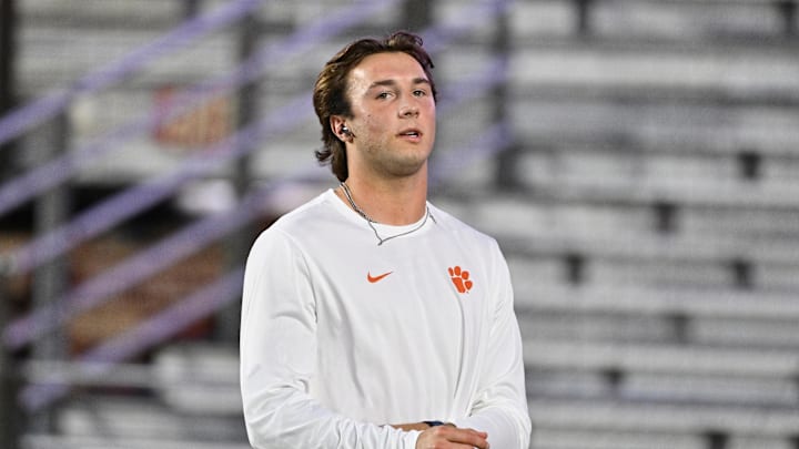 Oct 11, 2025; Chestnut Hill, Massachusetts, USA; Clemson Tigers quarterback Cade Klubnik (2) warms up before a game against the Boston College Eagles at Alumni Stadium. Mandatory Credit: Eric Canha-Imagn Images Oct 11, 2025; Chestnut Hill, Massachusetts, USA; Clemson Tigers quarterback Cade Klubnik (2) warms up before a game against the Boston College Eagles at Alumni Stadium. Mandatory Credit: Eric Canha-Imagn Images