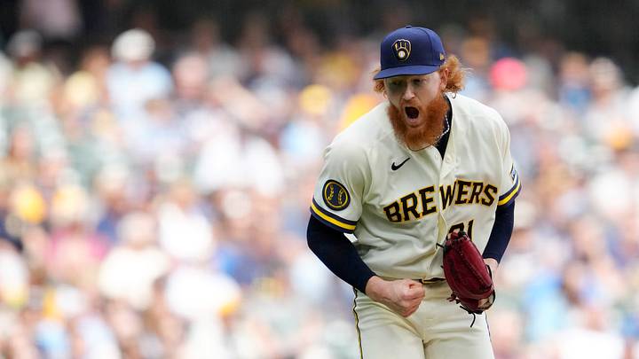 Pittsburgh Pirates v Milwaukee Brewers