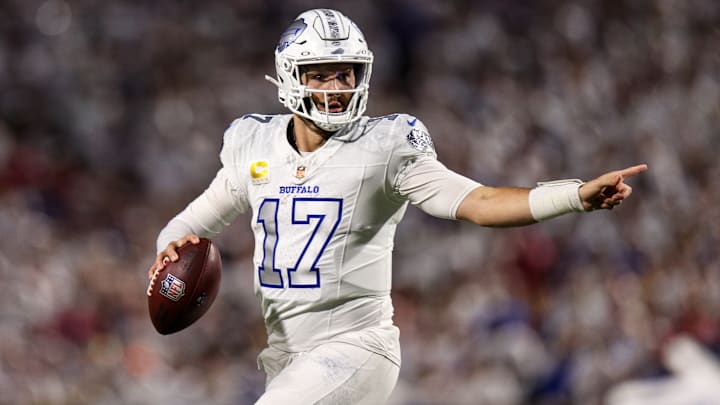 New England Patriots v Buffalo Bills - NFL 2025
