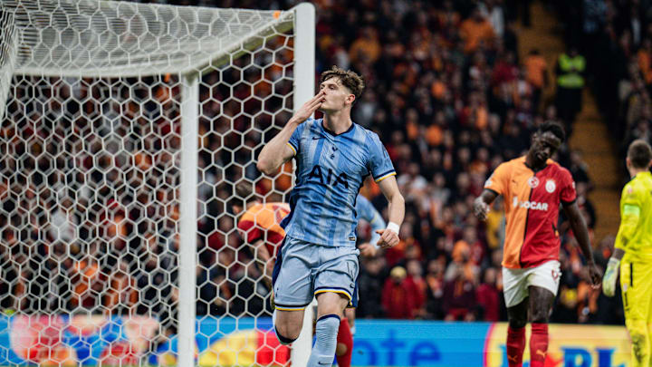 Will Lankshear celebrates against Galatasaray 