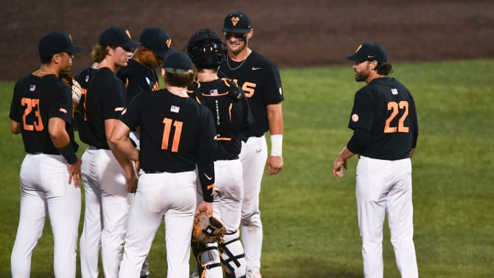 Tennessee head coach Tony Vitello pulls Tennessee's Nate Snead (7) from the mound during the Knoxville Super Regional against Evansville in NCAA baseball tournament on Sunday, June 9, 2024 in Knoxville, Tenn.