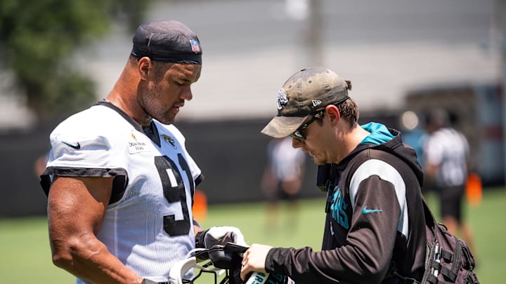 Jacksonville Jaguars defensive end Arik Armstead (91) gets his equipment checked during the fourth organized team activity at the Miller Electric Center in Jacksonville, Fla. Tuesday, May 27, 2025. [Doug Engle/Florida Times-Union]