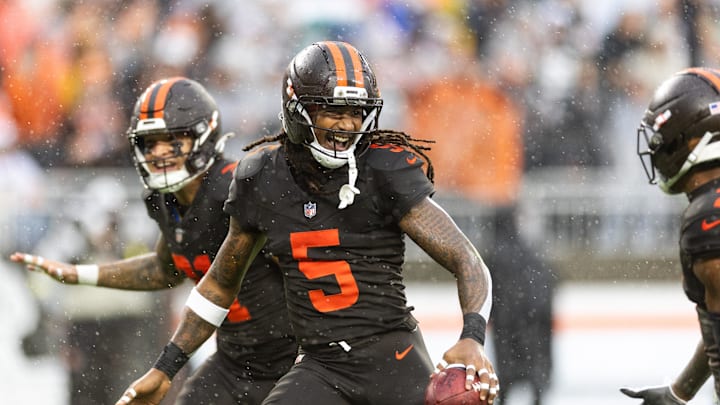 Oct 19, 2025; Cleveland, Ohio, USA; Cleveland Browns safety Rayshawn Jenkins (5) reacts after recovering a turnover against the Miami Dolphins during the second quarter at Huntington Bank Field. Mandatory Credit: Scott Galvin-Imagn Images Oct 19, 2025; Cleveland, Ohio, USA; Cleveland Browns safety Rayshawn Jenkins (5) reacts after recovering a turnover against the Miami Dolphins during the second quarter at Huntington Bank Field. Mandatory Credit: Scott Galvin-Imagn Images