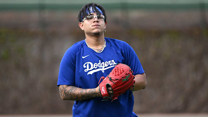 Julio Urías fue puesto en licencia administrativa por parte de la MLB, luego de se arrestado por violencia doméstica