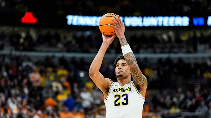 Michigan forward Yaxel Lendeborg (23) shoots a free throw against Tennessee during the second half of NCAA Tournament Elite 8 round at United Center in Chicago on Sunday, March 29, 2026.