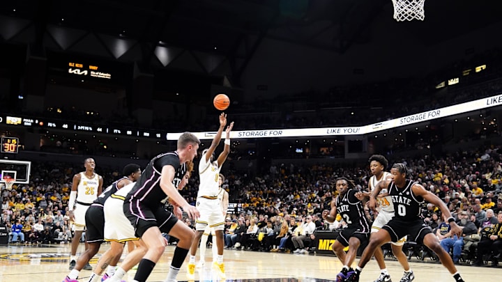 Jan 31, 2026; Columbia, Missouri, USA; Missouri Tigers guard Anthony Robinson II (0) shoots a free throw against the Mississippi State Bulldogs during the first half of the game at Mizzou Arena. Mandatory Credit: Denny Medley-Imagn Images Jan 31, 2026; Columbia, Missouri, USA; Missouri Tigers guard Anthony Robinson II (0) shoots a free throw against the Mississippi State Bulldogs during the first half of the game at Mizzou Arena. Mandatory Credit: Denny Medley-Imagn Images
