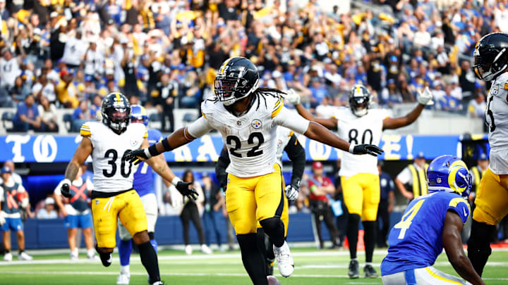 Pittsburgh Steelers v Los Angeles Rams
