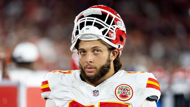 Aug 9, 2025; Glendale, Arizona, USA; Kansas City Chiefs defensive end Ashton Gillotte (97) against the Arizona Cardinals during a preseason NFL game at State Farm Stadium. Mandatory Credit: Mark J. Rebilas-Imagn Images