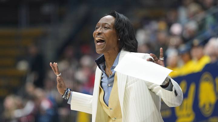 Cal head coach Charmin Smith