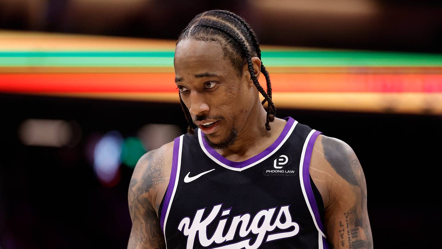 Photo: si.com DeMar DeRozan Signs 1-Year Deal With Denver Nuggets: Details and Impact